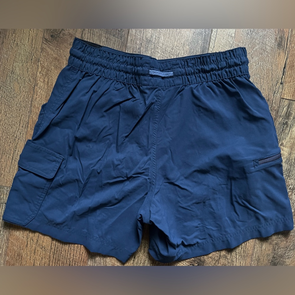 Title nine Recycled Clamber Cargo Hiking Shorts 5" Women's Navy Blue Shorts - Picture 8 of 11